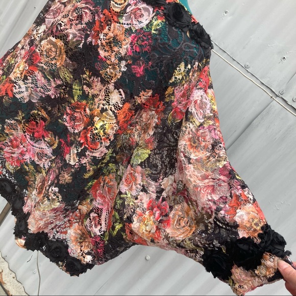 Handmade sequin, lace, and roses kimono jacket - Picture 7 of 8